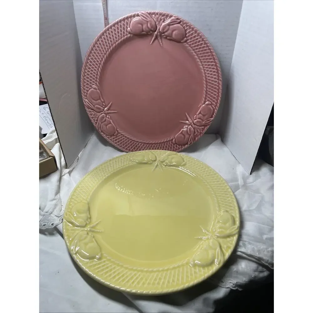 SET OF 2 Bordallo Pinheiro Dinner Plates 10”Pink & Yellow Rabbits Bunnies